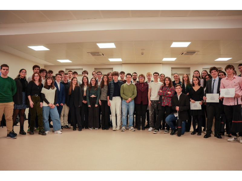 Imagen del artículo 46 alumnes catalans, guardonats amb els Premis Extraordinaris de Batxillerat