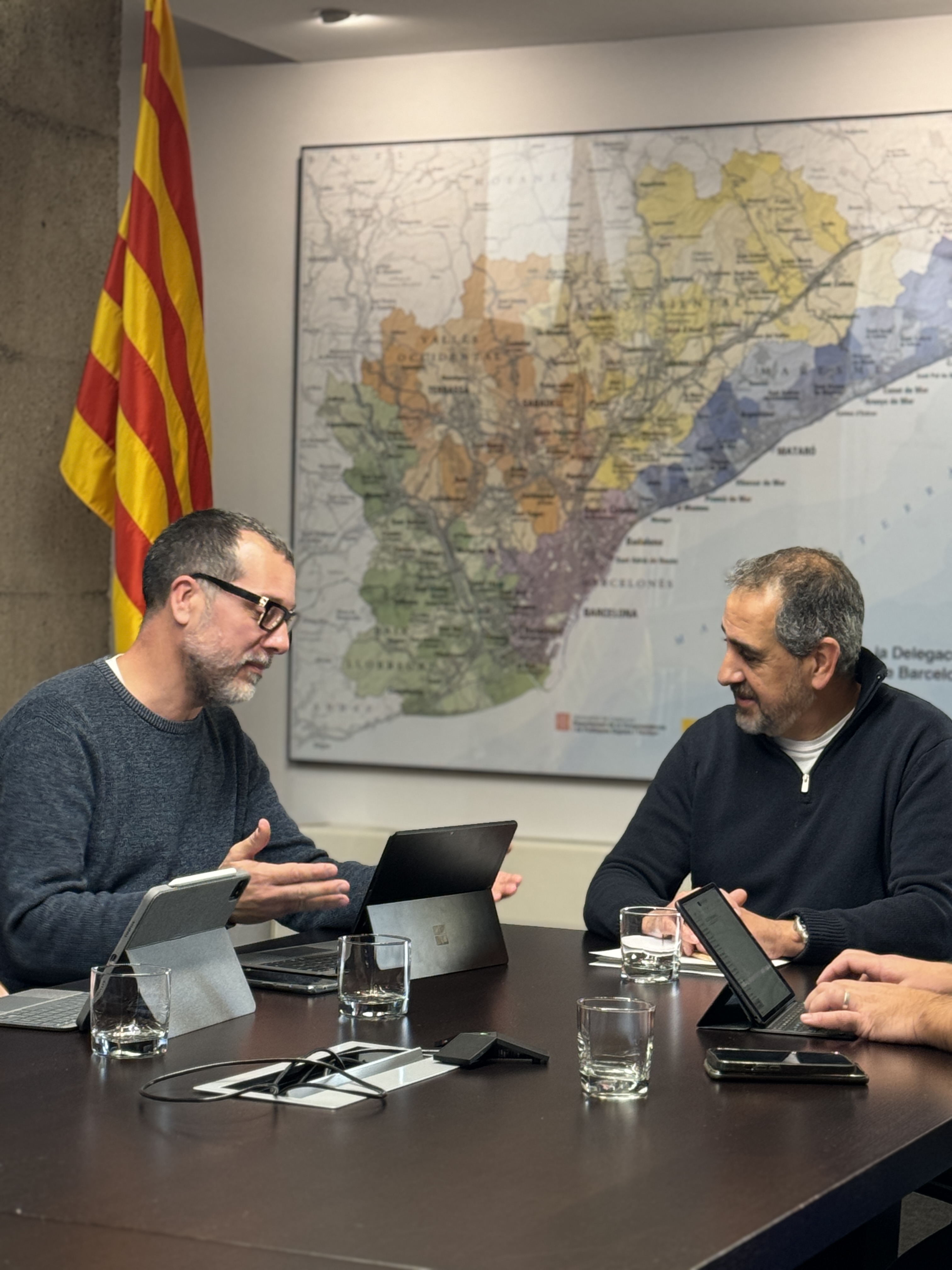 Reunió entre el delegat Joan Borràs i l'alcalde de Sant Vicenç dels Horts, Miguel Comino