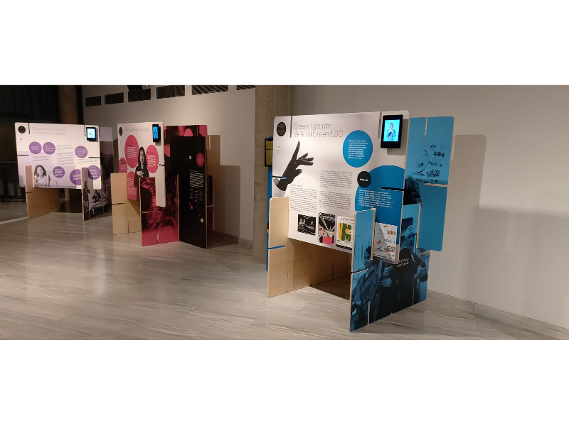 Inauguració a Girona de l¿exposició ¿Parlar és a les teves mans. Llengua de signes catalana¿ 