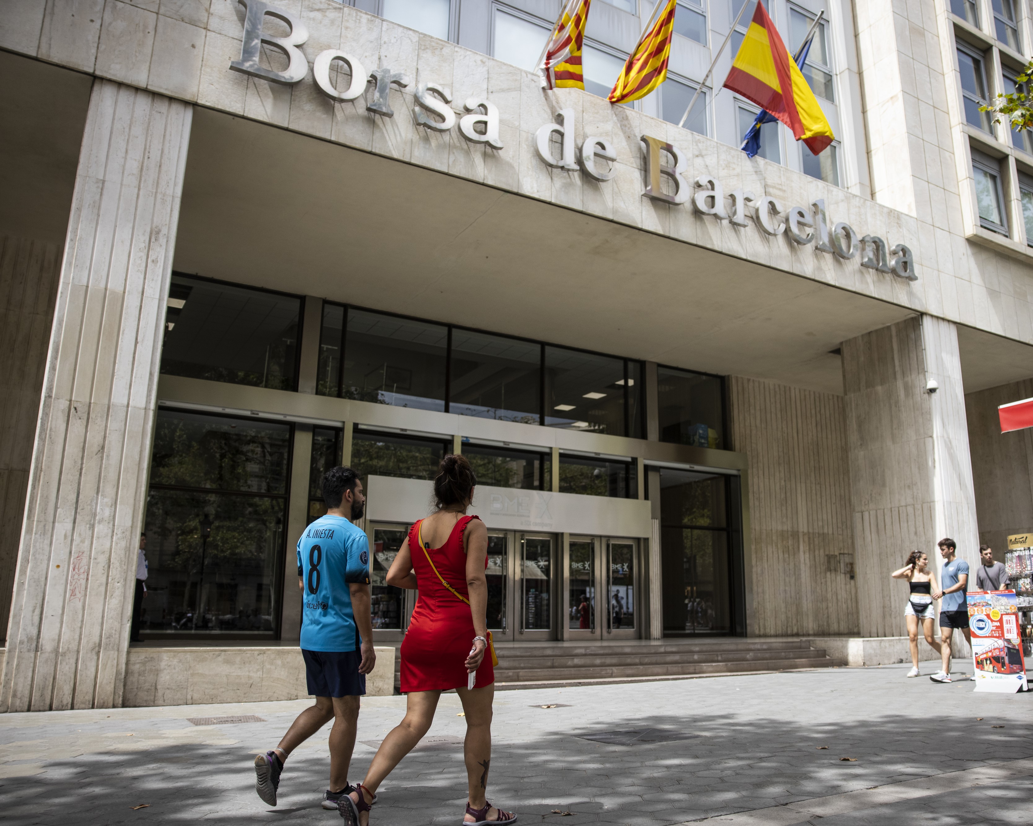 Fotografia de la façana de l'edifici de la Borsa de Barcelona