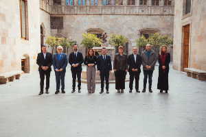 El president Aragonès  i els agents econòmics i socials després de l'acte (Fotografia: Arnau Carbonell)