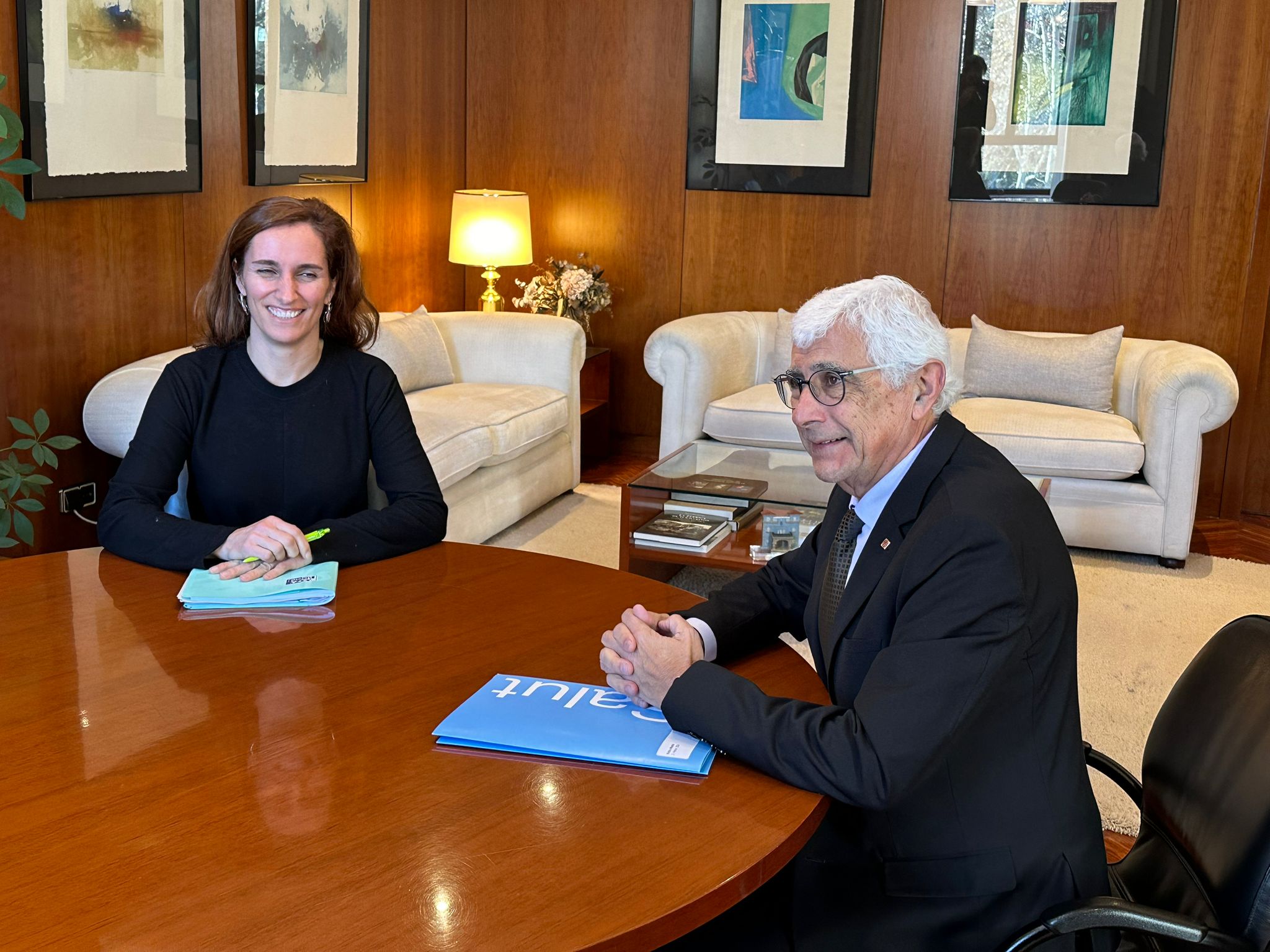 El conseller de Salut, Manel Balcells, durant la reunió bilateral amb la ministra de Sanitat, Mónica García, a Madrid.
