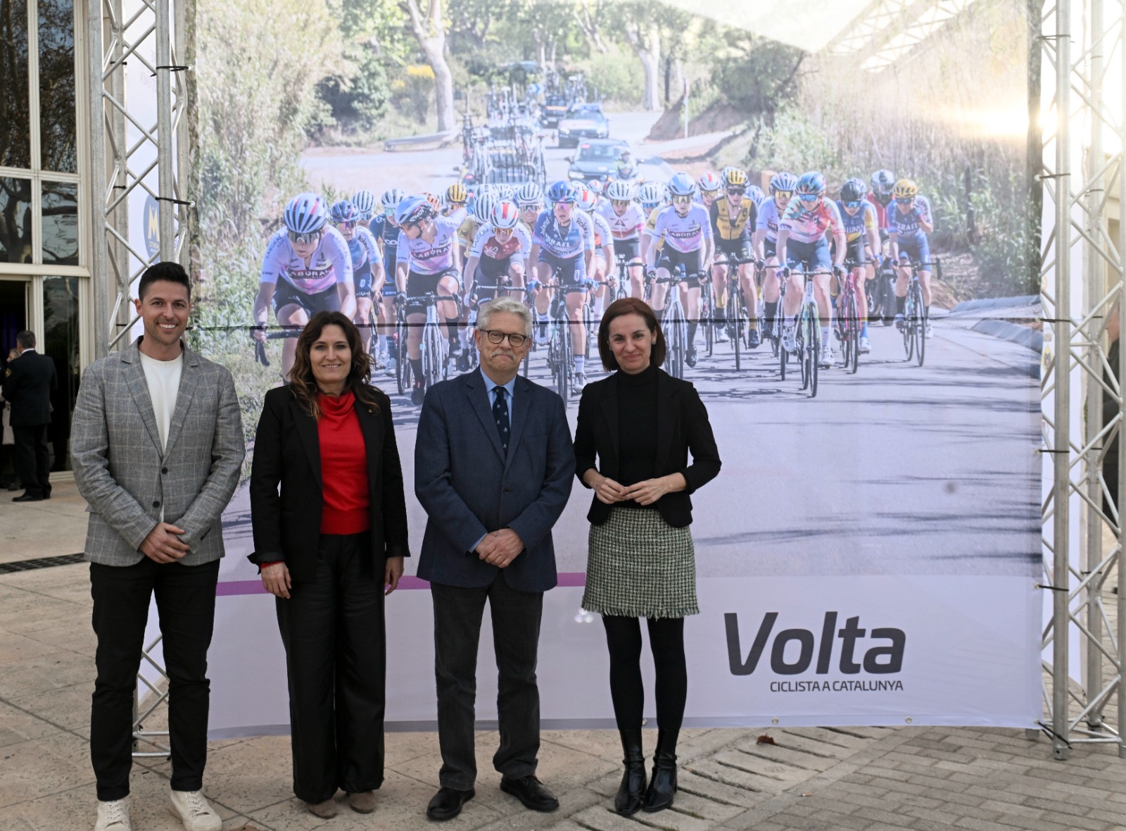 Imagen del artículo Vicepresidenta Vilagrà: La celebració de la 1a Volta Ciclista a Catalunya femenina és una fita històrica que ens impulsa a seguir treballant en aquesta direcció