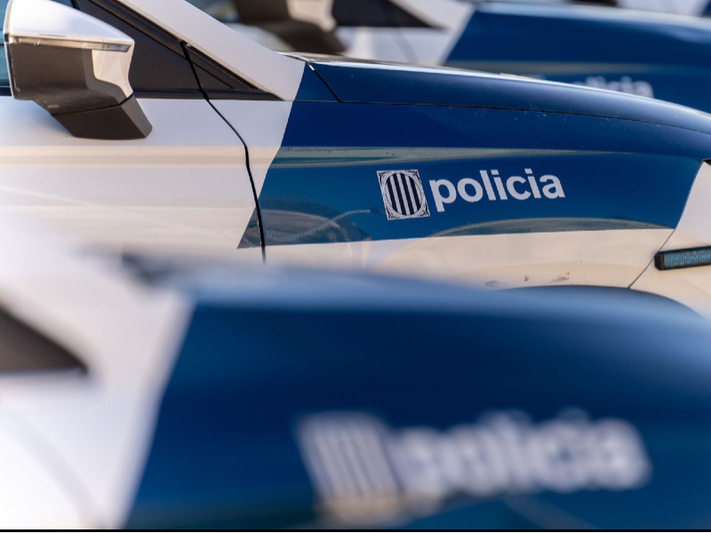 Imagen del artículo Els Mossos d'Esquadra detenen a Barcelona dos homes que feien robatoris amb força a domicilis de tot Catalunya