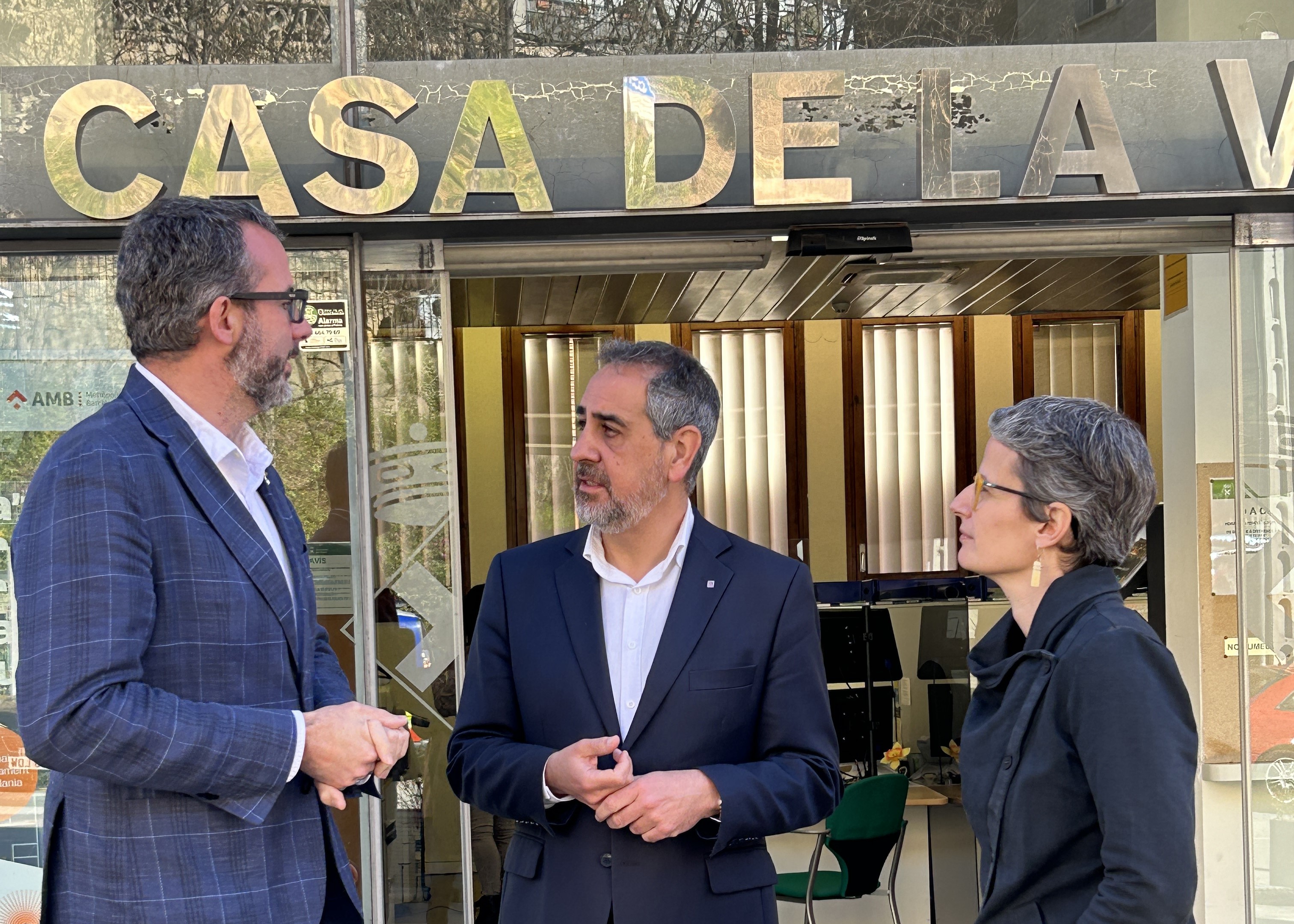 El delegat Joan Borràs es reuneix amb l'alcalde del Papiol, Jordi Bou, i la tinent d'alcalde, Anna Serra