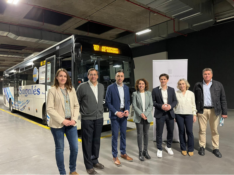 Imagen del artículo El Departament de Territori posa en marxa la  llançadora de bus Girona- Aeroport de Girona