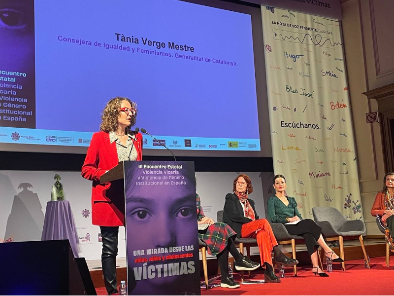 La consellera Verge participa a la III Trobada Estatal de Violència Vicària i Violència de Gènere Institucional a Barcelona.