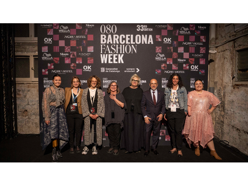 La 080 Barcelona Fashion ha acollit per segon any consecutiu l¿única desfilada de moda inclusiva que es fa a l¿Estat amb l¿organització de la pasarel·la de la marca Free Form Style, una firma de Mataró pionera en el disseny de moda adaptada a persones amb mobilitat reduïda i diversitat funcional. 