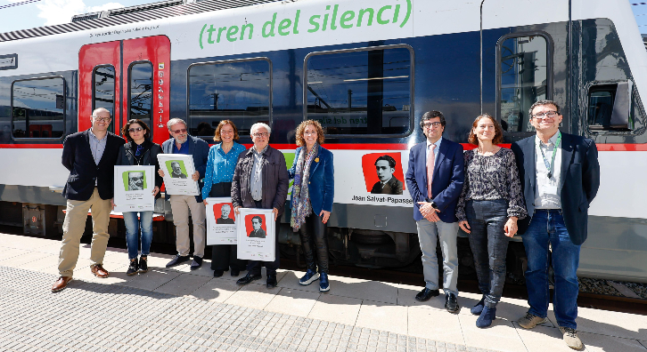 Imagen del artículo Ferrocarrils retola, amb motiu de Sant Jordi, quatre trens amb noms de figures clau de la literatura catalana