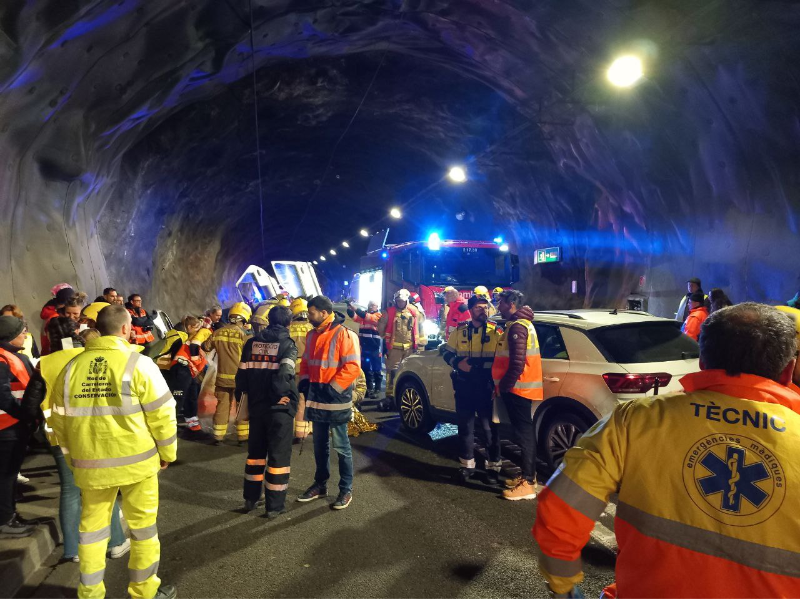 Imagen del artículo Simulacre d'accident de trànsit múltiple al túnel de Collabós de la carretera N-260