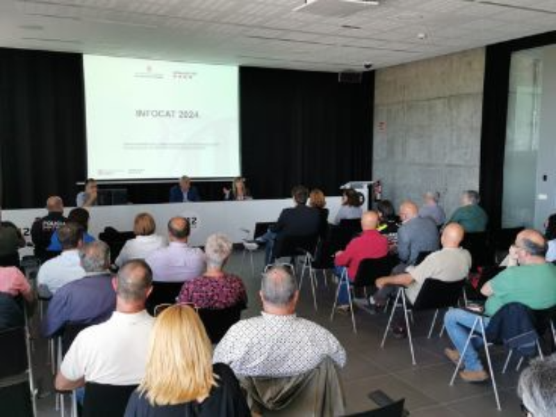 Imagen del artículo Alcaldes, alcaldesses i responsables locals de 30 municipis de la vegueria de Tarragona assisteixen a una sessió informativa sobre el nou pla INFOCAT