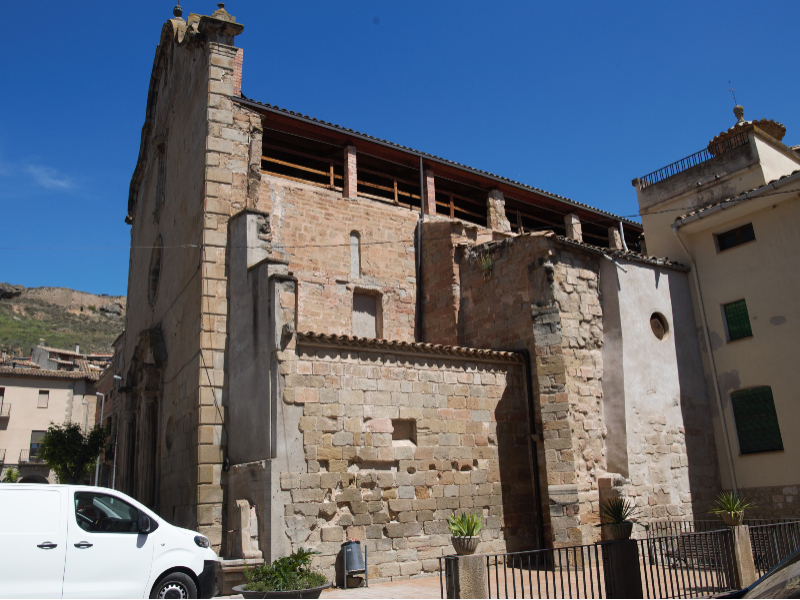 Imagen del artículo S'inicien les obres de rehabilitació de les cobertes laterals de l'església de Santa Maria de la Plaça de Sanaüja