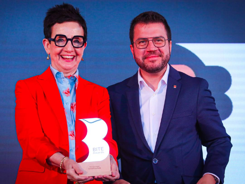 El president Aragonès lliura el premi Bite honory award a Carme Ruscalleda 