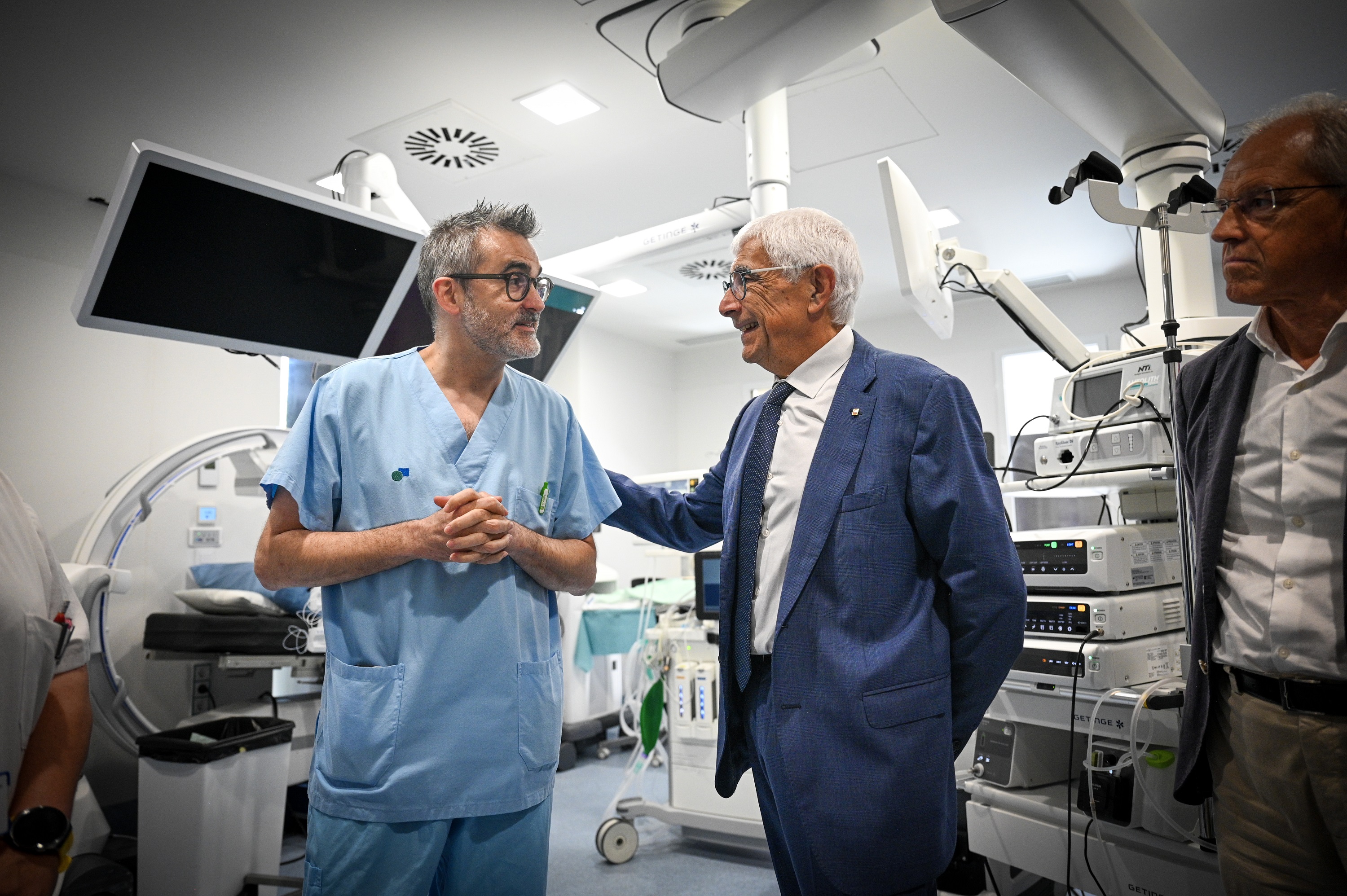 Imagen del artículo El conseller de Salut visita el nou bloc quirúrgic de l'Hospital Parc Taulí de Sabadell