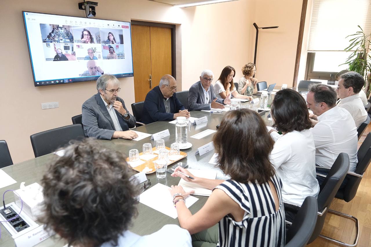 Els consellers Balcells i Nadal han presidit la sessió constitutiva.