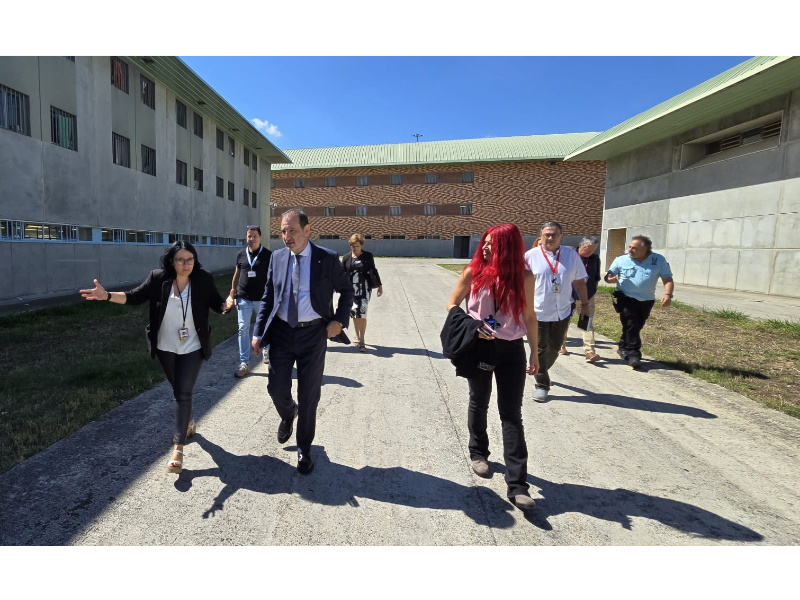 Visita institucional del conseller Espadaler al centre penitenciari Brians II