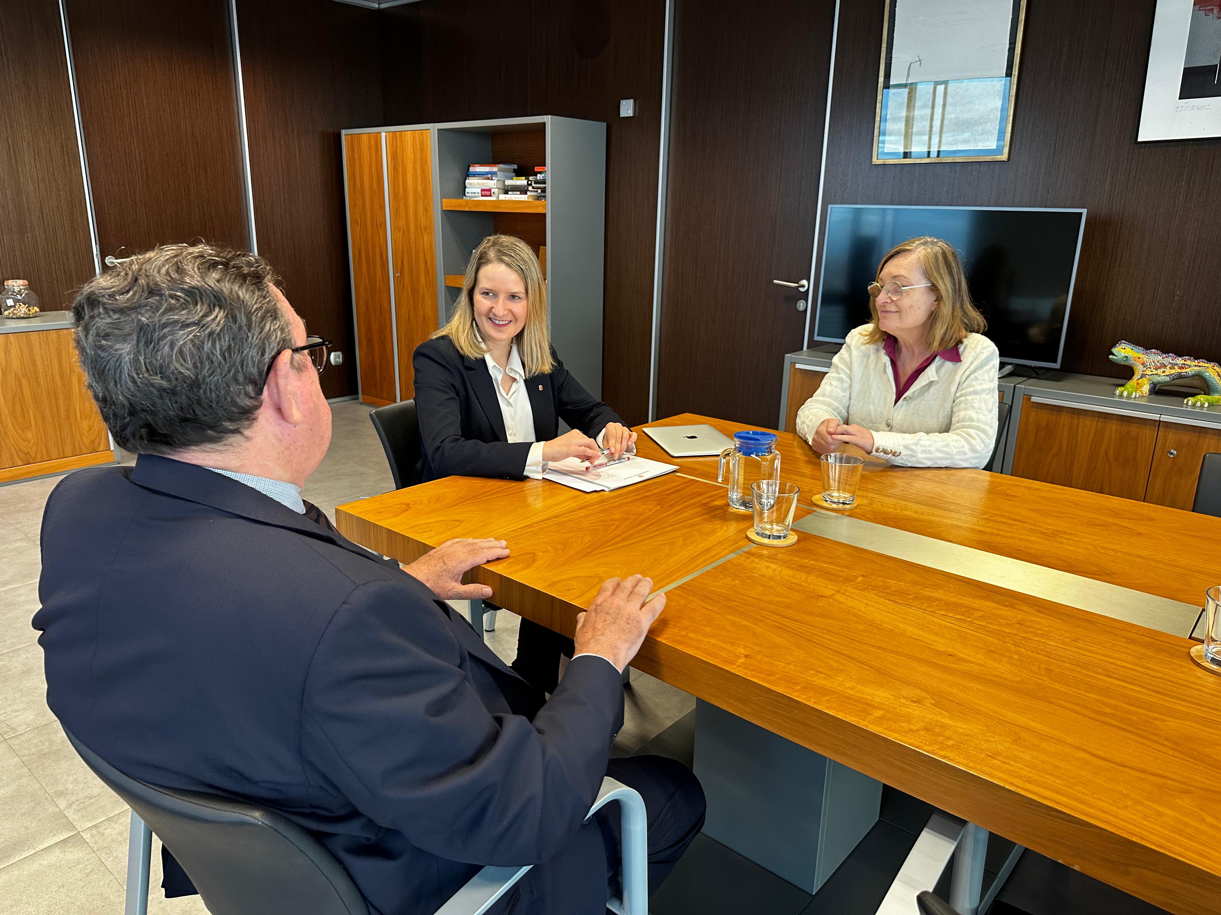 Reunió de la consellera Martínez Bravo amb la Sindicatura de Comptes de Catalunya