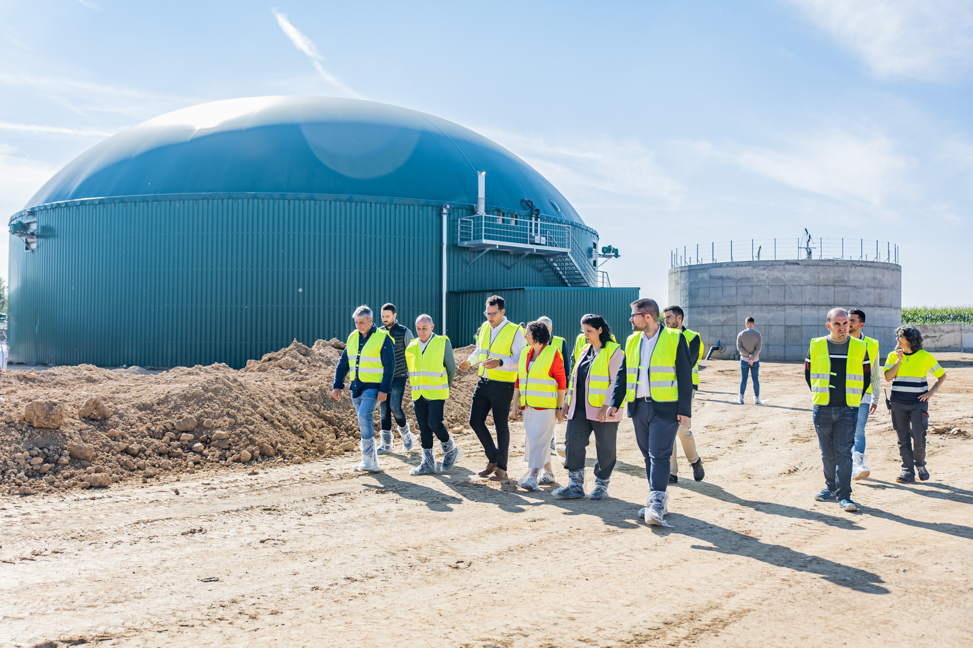 La consellera Alícia Romero visita la planta de biogàs d'Alcarràs