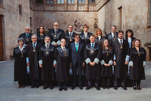 El president amb els membres de la Comissió Jurídica Assessora (fotografia: Arnau Carbonell)