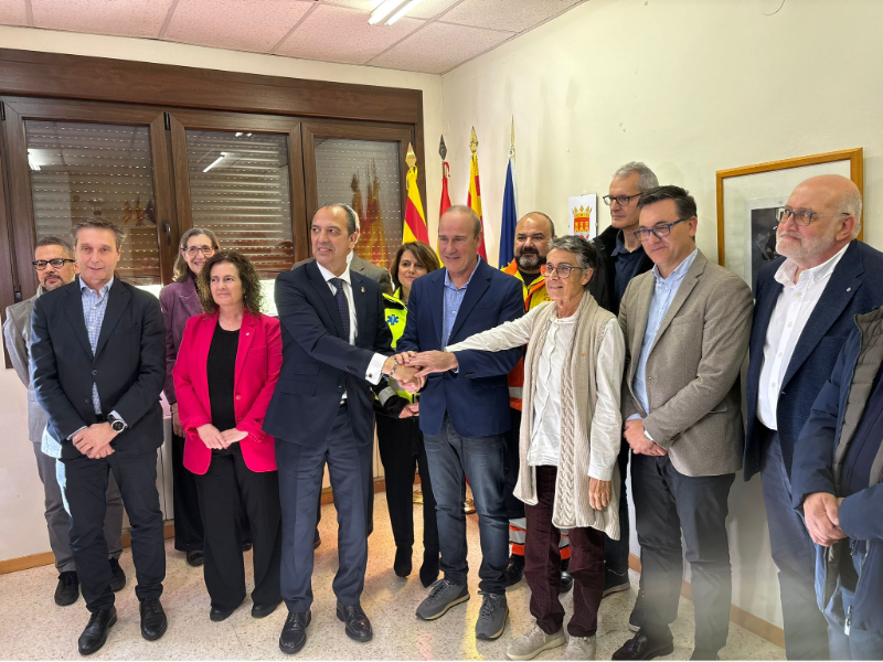 La consellera de Salut de la Generalitat de Catalunya, Olga Pané, i el conseller de Sanitat del Gobierno de Aragón, José Luis Bancalero, han signat aquest matí el conveni de col·laboració.