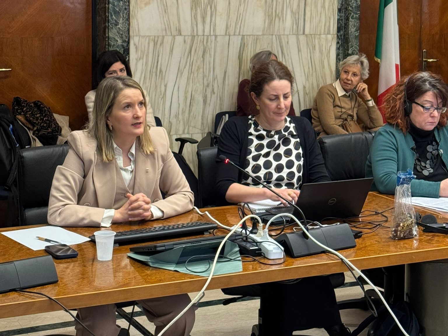 La consellera Martínez Bravo durant la seva intervenció al seminari de Roma.