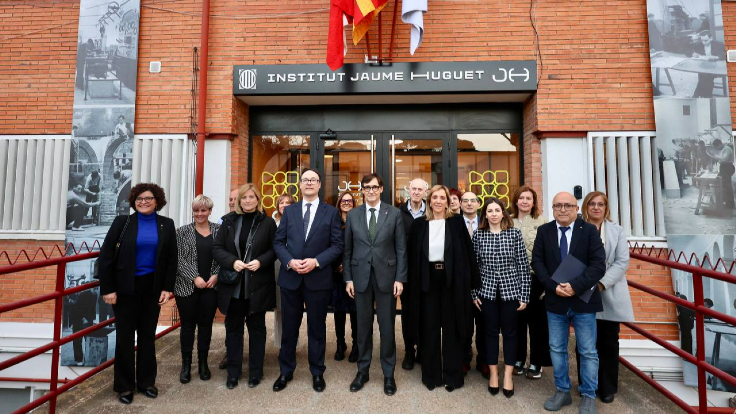 El president Illa al Centenari de l'Institut Jaume Huguet