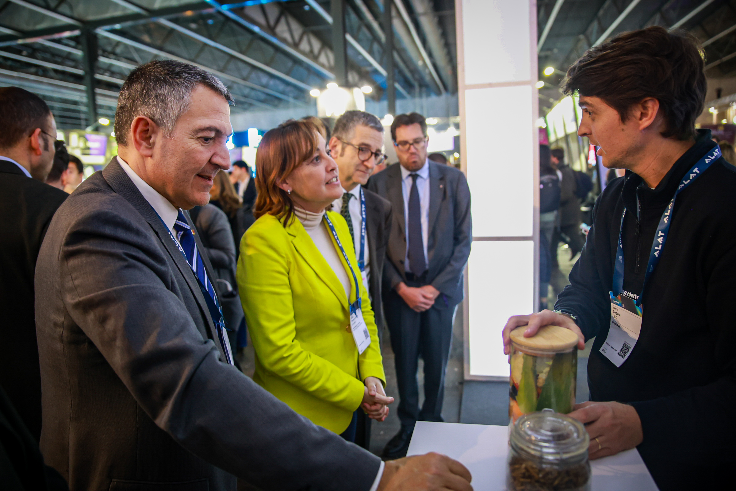 El conseller Sàmper i la consellera Paneque al MWC.